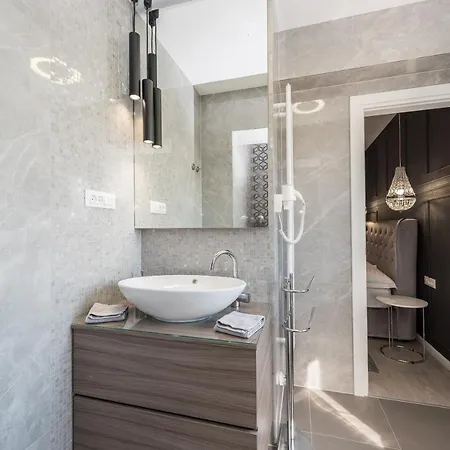 Apartment Luxury Garden