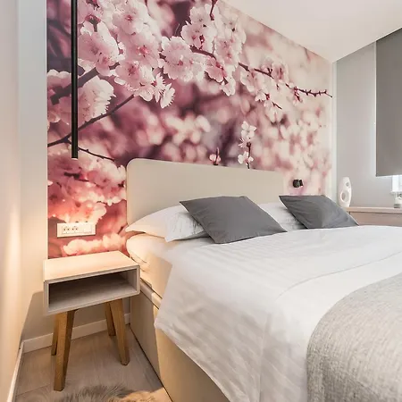Luxury Garden 公寓 *
