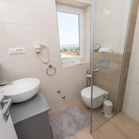 Luxury Garden Sukošan