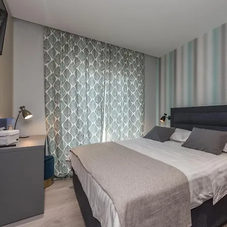 Luxury Garden Sukošan