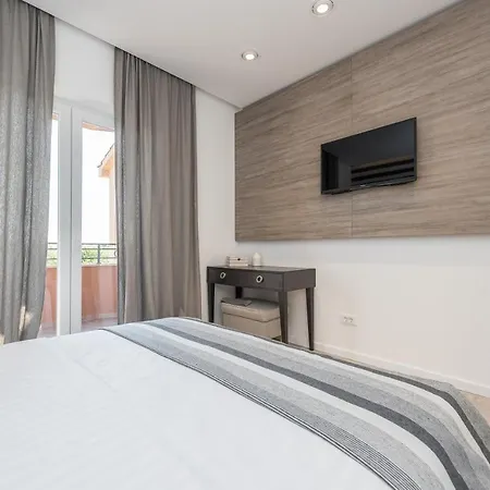 Luxury Garden Sukošan