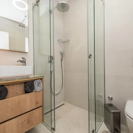 Luxury Garden Sukošan