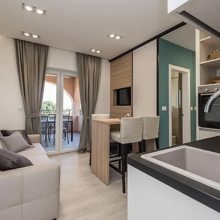 Luxury Garden Apartament *