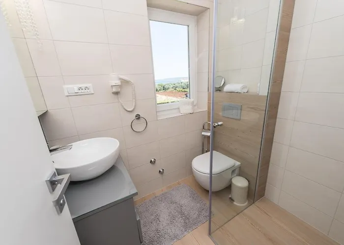 Luxury Garden Sukošan