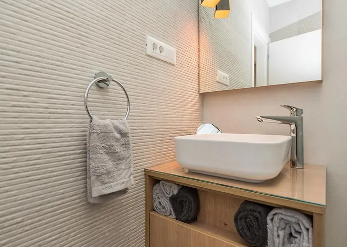 Luxury Garden דירה Sukošan