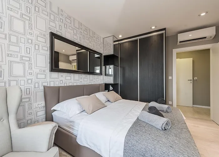 דירה Luxury Garden